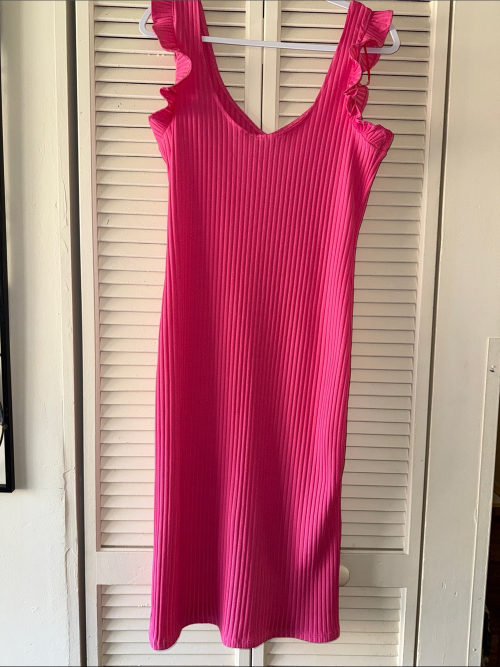 Zara Fuchsia Ribbed Button-Front High-Low Dress with Ruffle Straps - Picture 2 of 3
